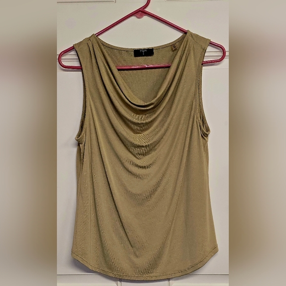 Women's Size Medium Tahari Sleeveless Tan Scoop Neck Business/Casual BNWOT Top!✨ - Picture 3 of 10